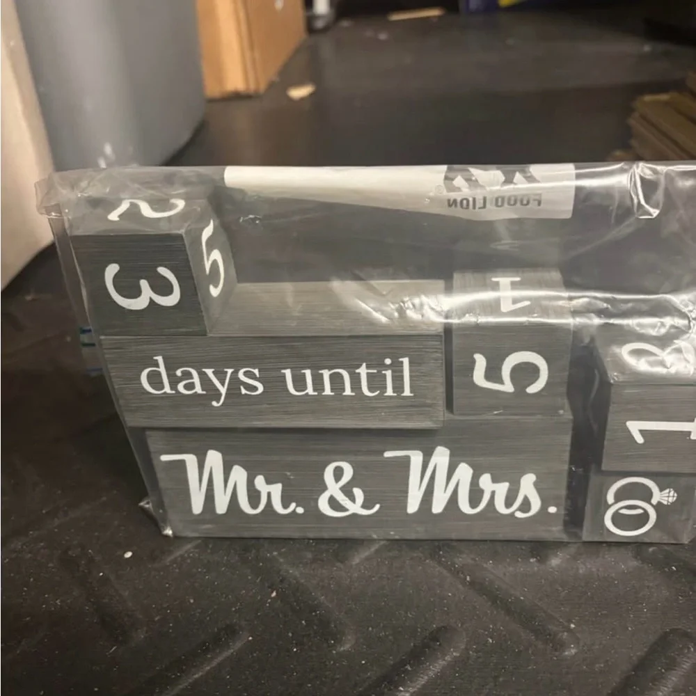 Gray Countdown Blocks - Picture 2 of 2